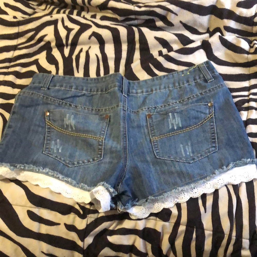 Shorts - Picture 2 of 2